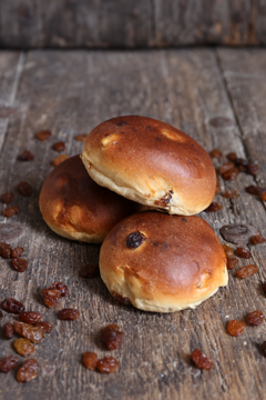 Toon details van Mini Rozijnenbroodjes (10 stuks) Afbeeldingen van Mini Rozijnenbroodjes (10 stuks)
